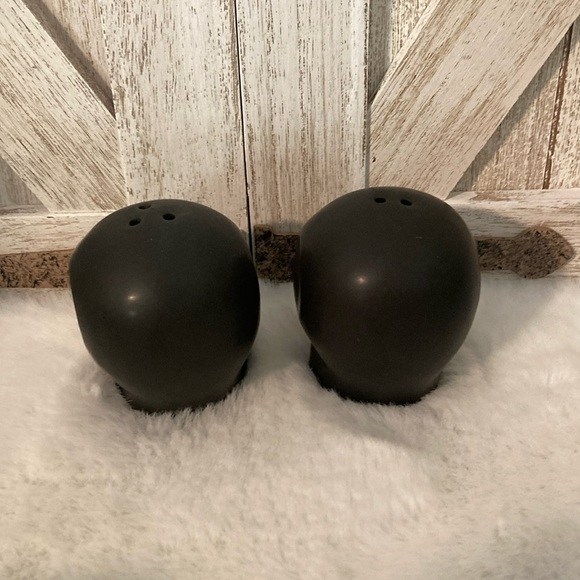 Halloween Skull Shakers - Picture 2 of 6